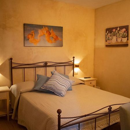 Camera Iris - B&B Antico Casale Monte San Biagio Eksteriør bilde