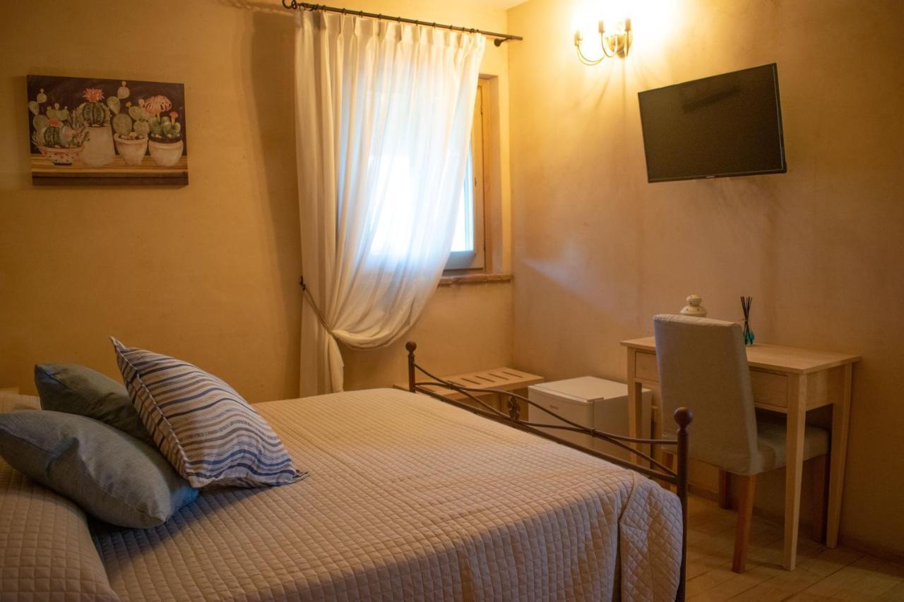 Camera Iris - B&B Antico Casale Monte San Biagio Eksteriør bilde